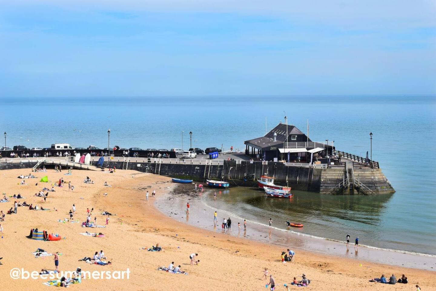 Вілла Family Seaside Escape Бродстерс Екстер'єр фото