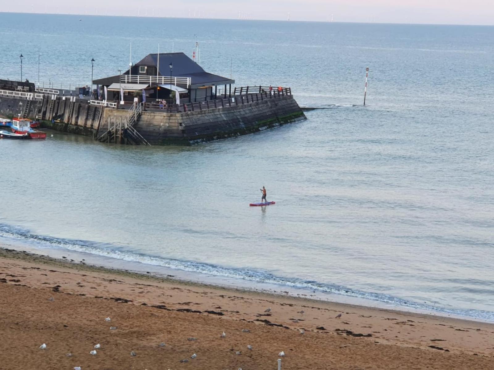 Вілла Family Seaside Escape Бродстерс Екстер'єр фото